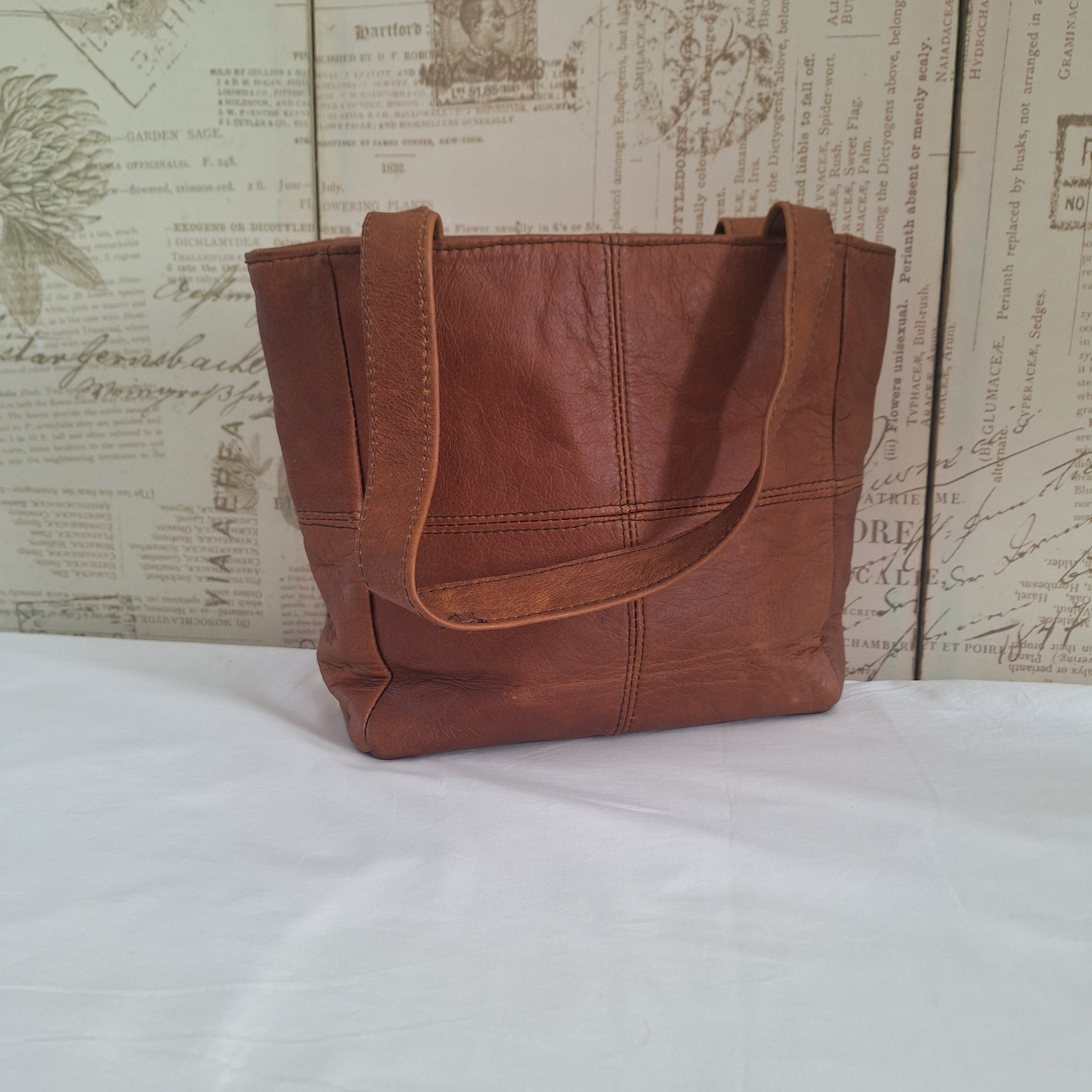 Genuine Leather Classic Shopper Handbag - Medium | MIRELLE - STOCK ROOM SALE MIRELLE