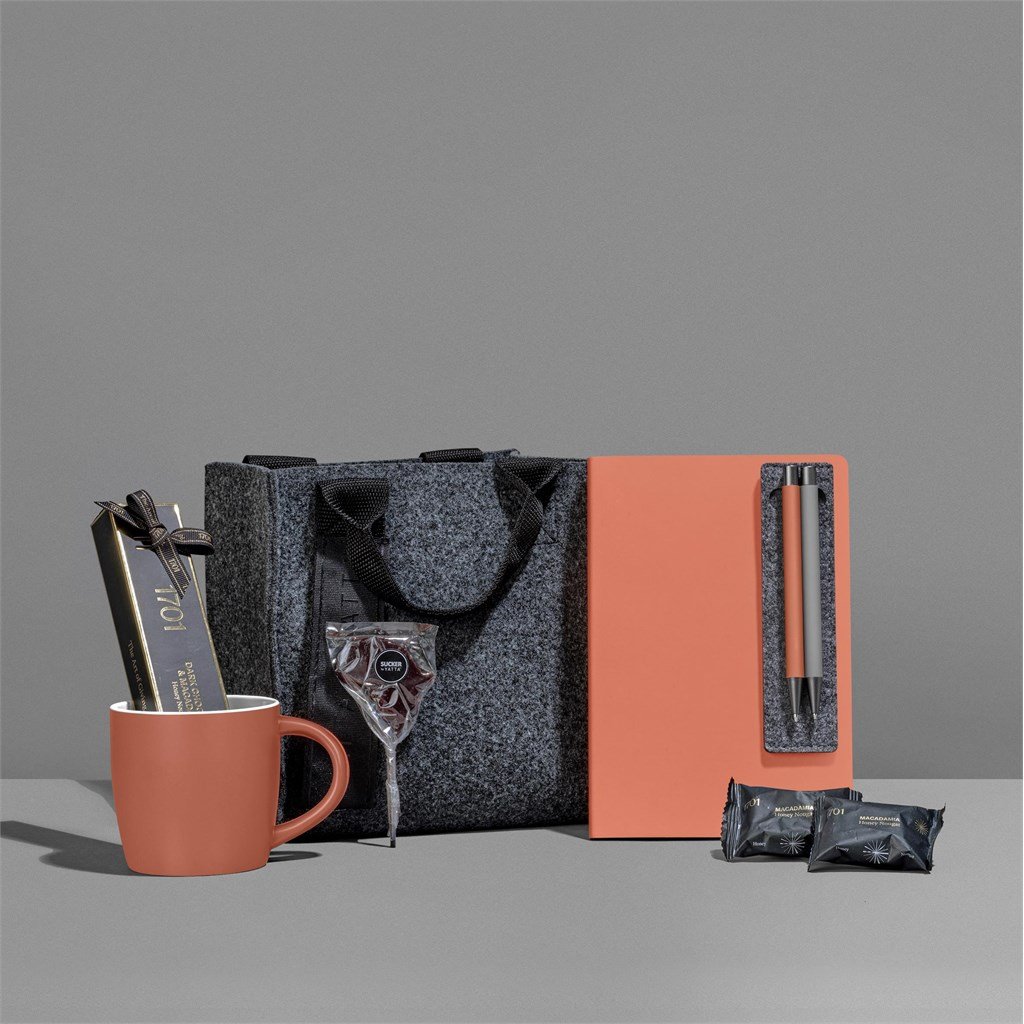 Yatta Vogue Vibes Hamper - Mirelle Leather and Lifestyle