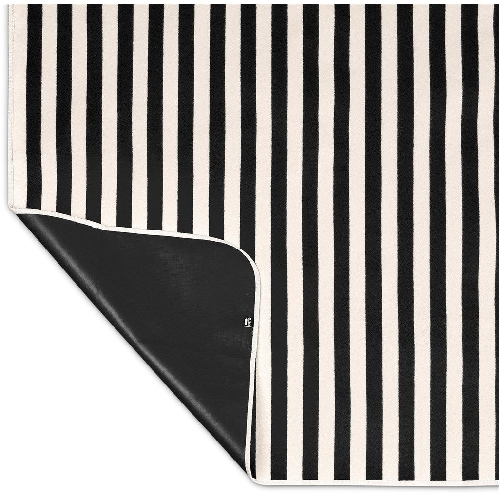 Serendipio Brookhill Picnic Blanket Mirelle Leather and Lifestyle