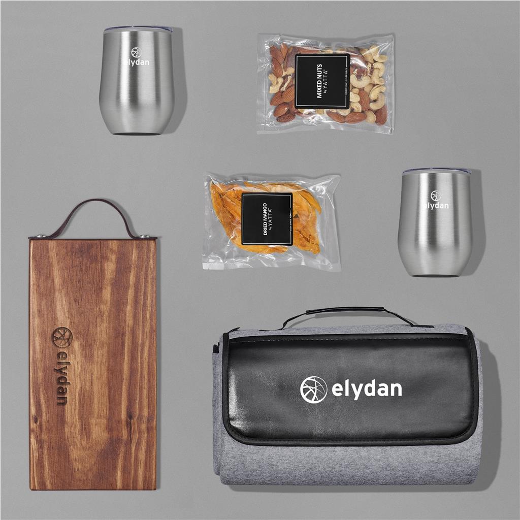 Yatta Backroad Bites Hamper ZA Premium Hampers,Outdoor Hampers Mirelle Leather and Lifestyle