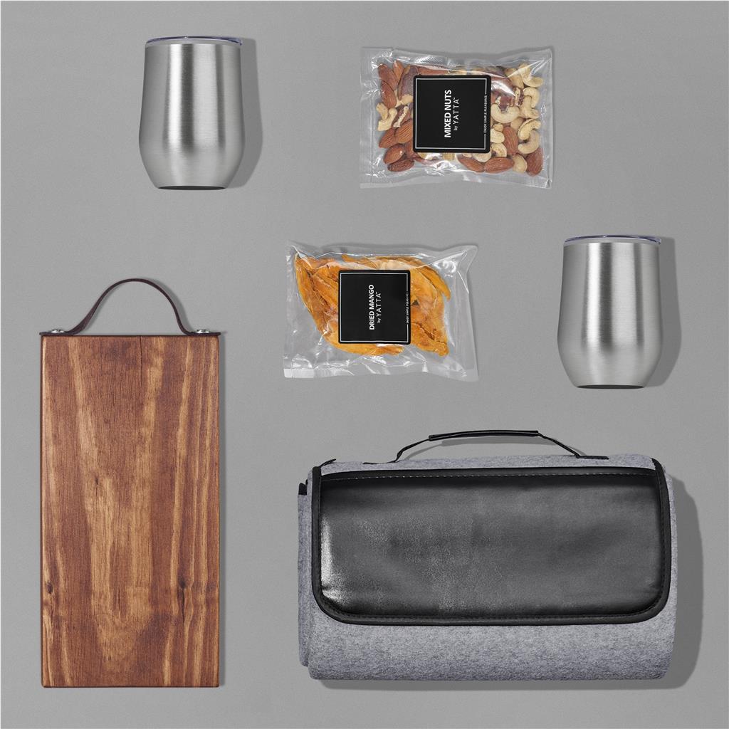 Yatta Backroad Bites Hamper ZA Premium Hampers,Outdoor Hampers Mirelle Leather and Lifestyle