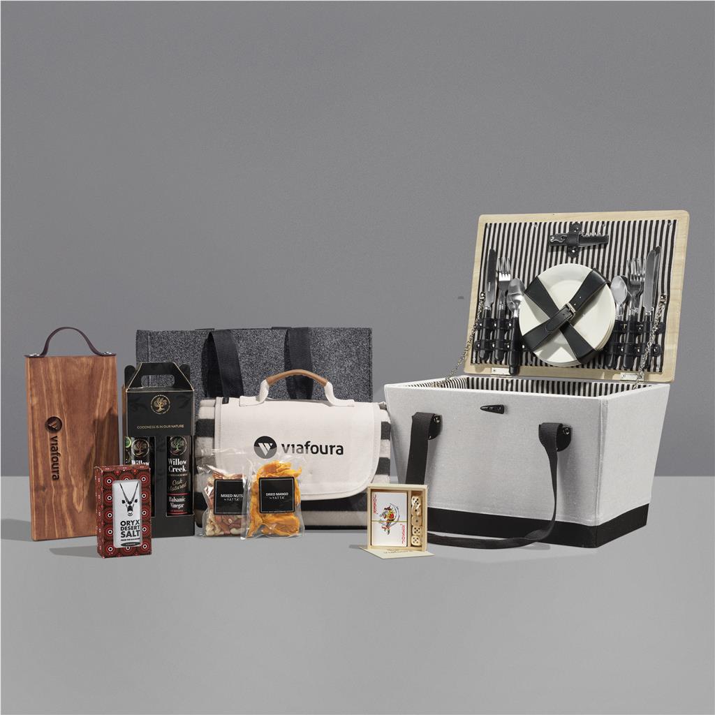 Yatta Daytrip Delights Hamper ZA Premium Hampers,Outdoor Hampers Mirelle Leather and Lifestyle
