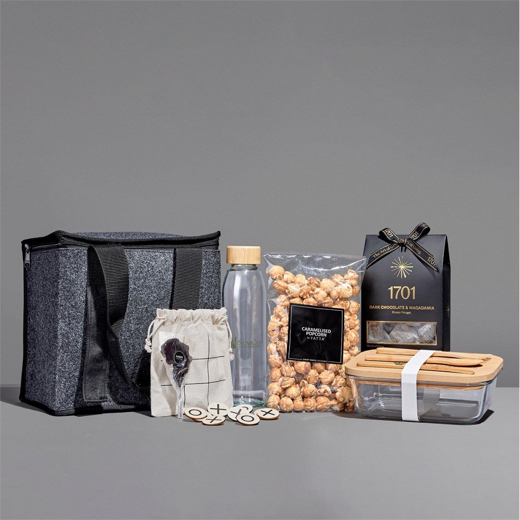 Yatta Deluxe Delicacies Hamper ZA Unisex Hampers,Outdoor Hampers Mirelle Leather and Lifestyle
