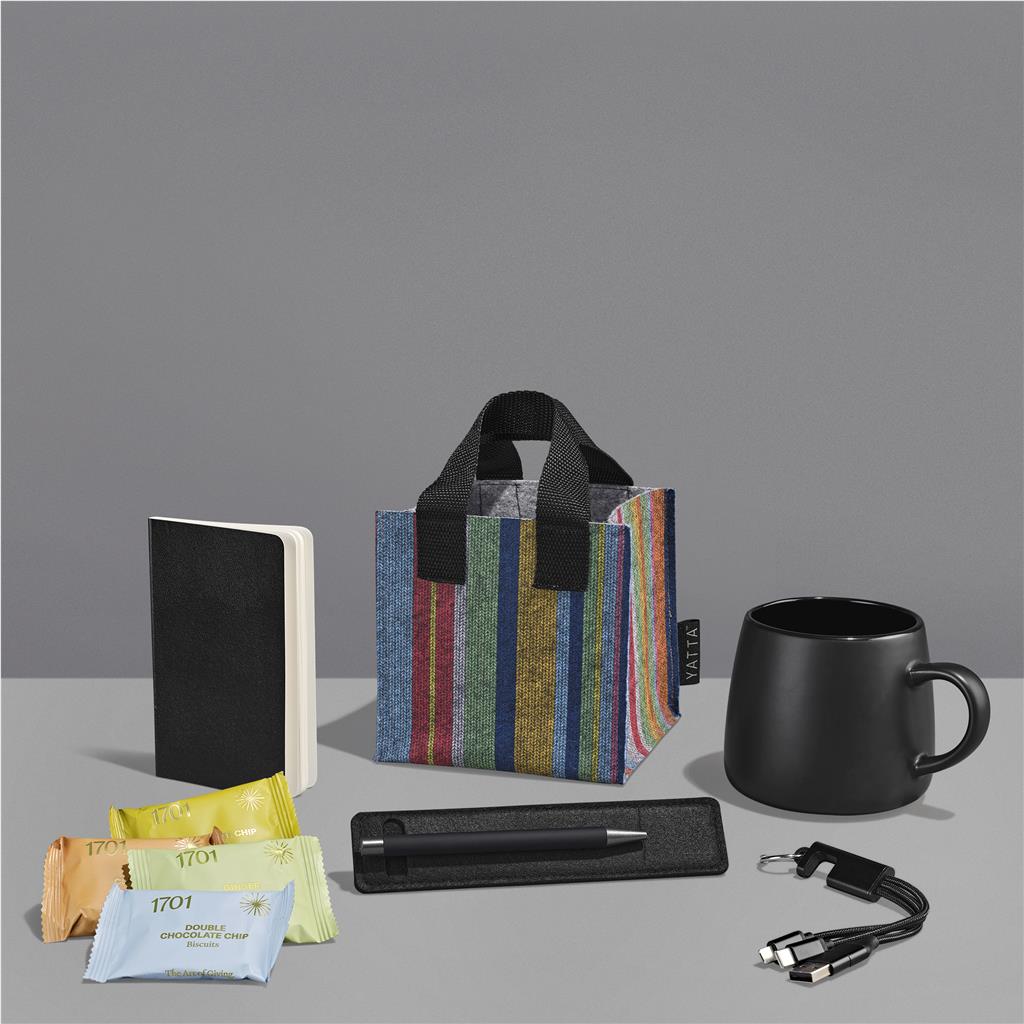 Yatta Goal Getter Hamper ZA Desk Drop Hampers,Unisex Hampers,Tech Hampers Mirelle Leather and Lifestyle