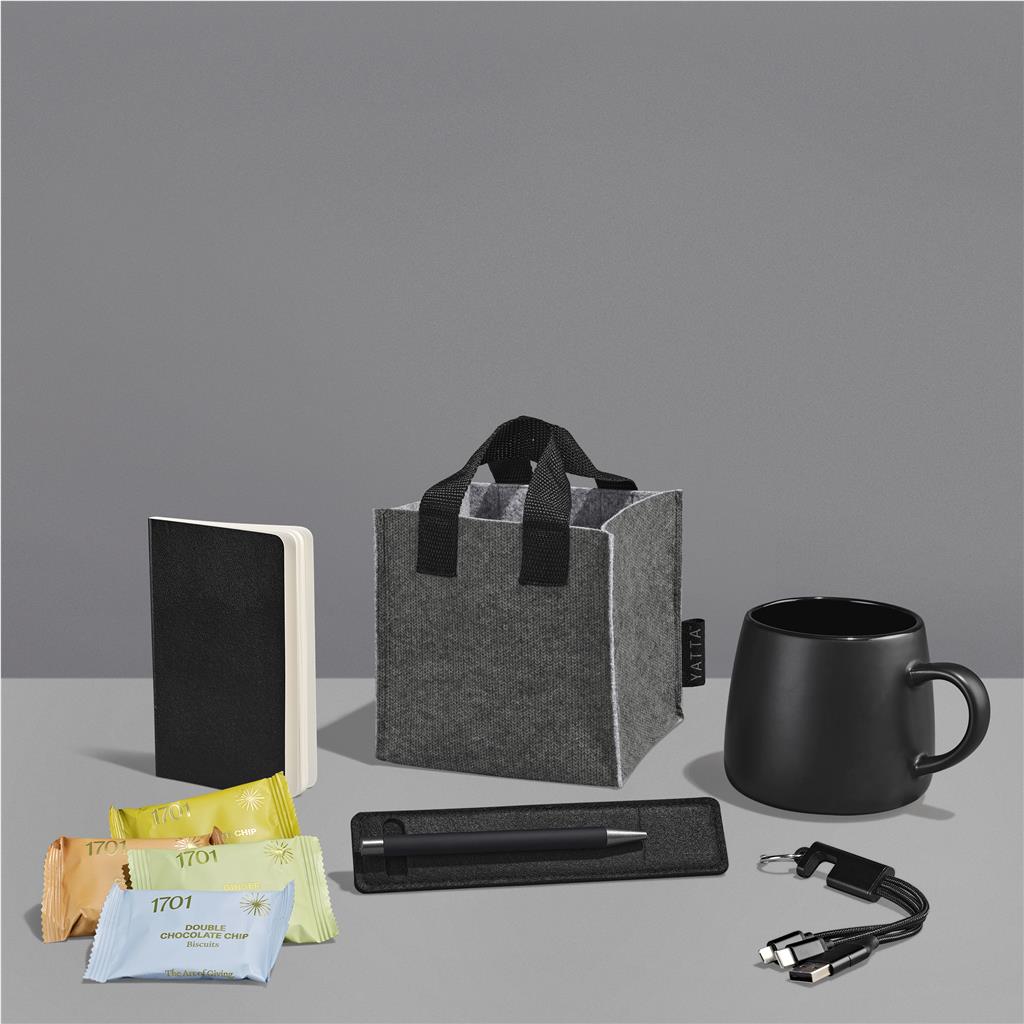 Yatta Goal Getter Hamper ZA Desk Drop Hampers,Unisex Hampers,Tech Hampers Mirelle Leather and Lifestyle