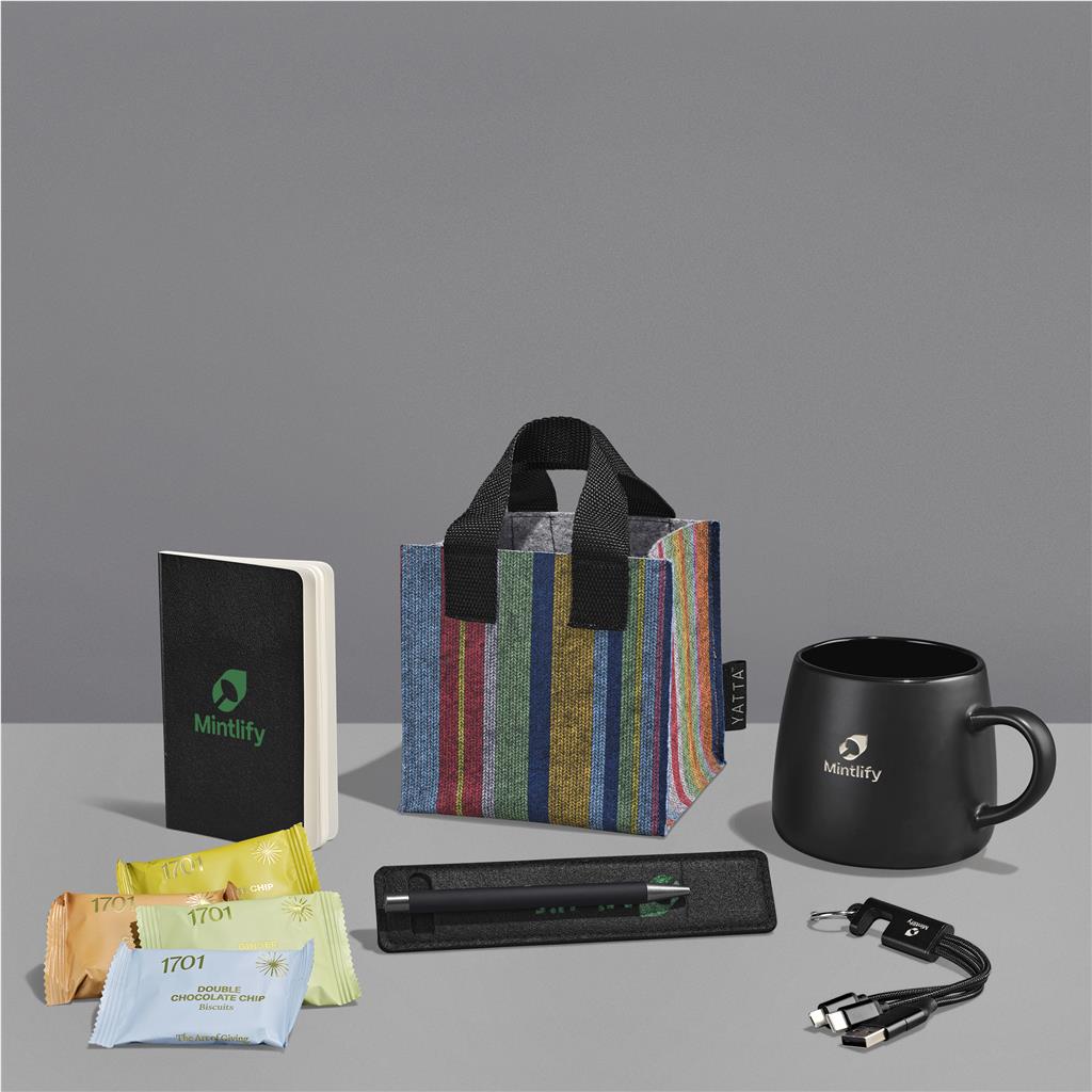 Yatta Goal Getter Hamper ZA Desk Drop Hampers,Unisex Hampers,Tech Hampers Mirelle Leather and Lifestyle