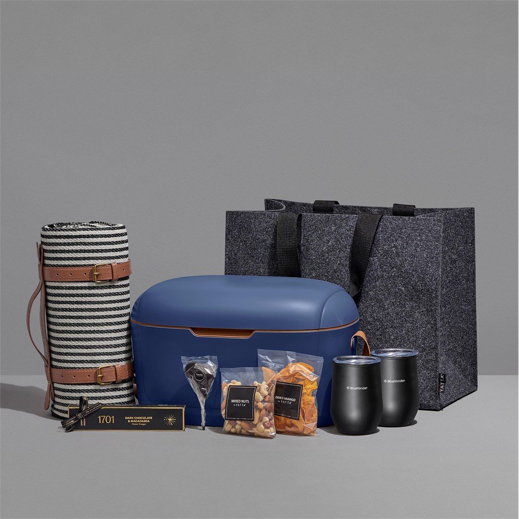 Yatta Sophisticated Soiree Hamper ZA Premium Hampers,Outdoor Hampers Mirelle Leather and Lifestyle