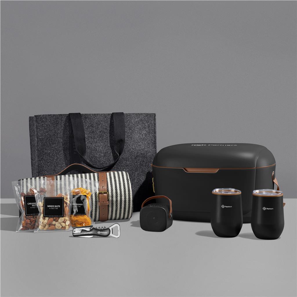 Yatta Sunset Serenade Hamper - Cream ZA Premium Hampers,Outdoor Hampers Mirelle Leather and Lifestyle