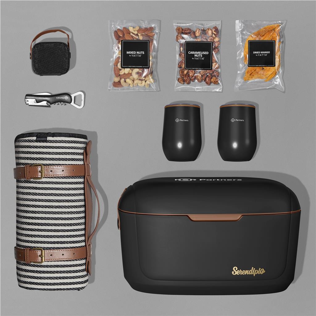 Yatta Sunset Serenade Hamper - Cream ZA Premium Hampers,Outdoor Hampers Mirelle Leather and Lifestyle