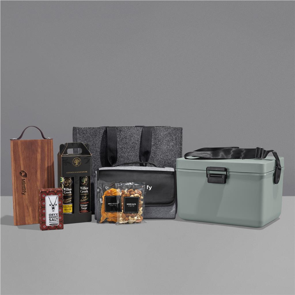 Yatta Trailside Treasure Hamper ZA Premium Hampers,Outdoor Hampers Mirelle Leather and Lifestyle