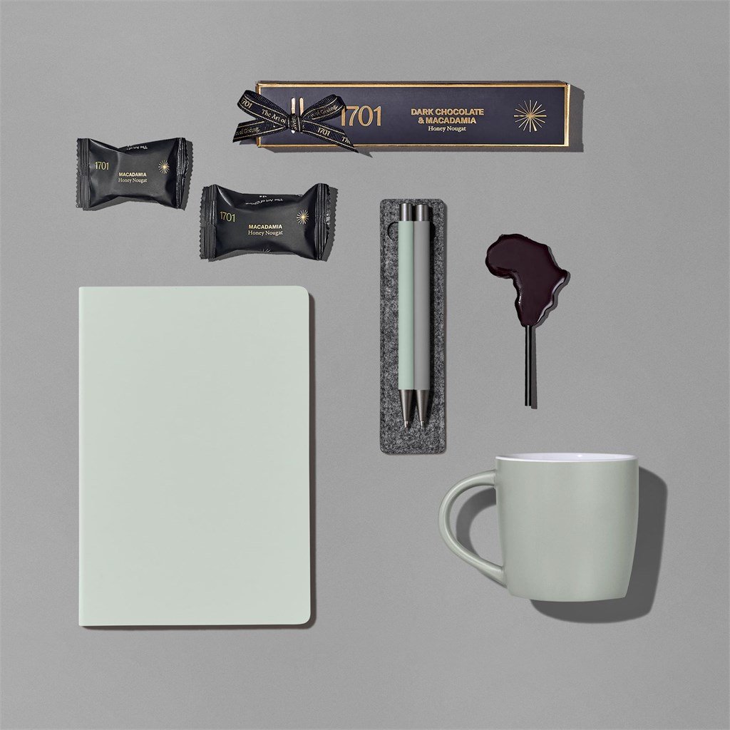 Yatta Vogue Vibes Hamper ZA Ladies Hampers Mirelle Leather and Lifestyle