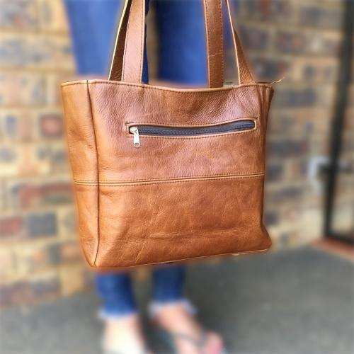 Leather Shopper Handbag With Outside Zipped Pocket | MIRELLE - South Africa - Mirelle Leather and Lifestyle