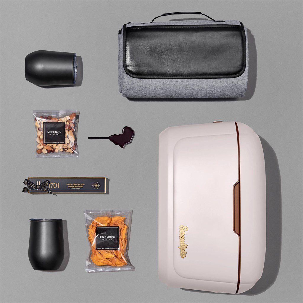 Yatta Lavish Leisure Hamper - Mirelle Leather and Lifestyle