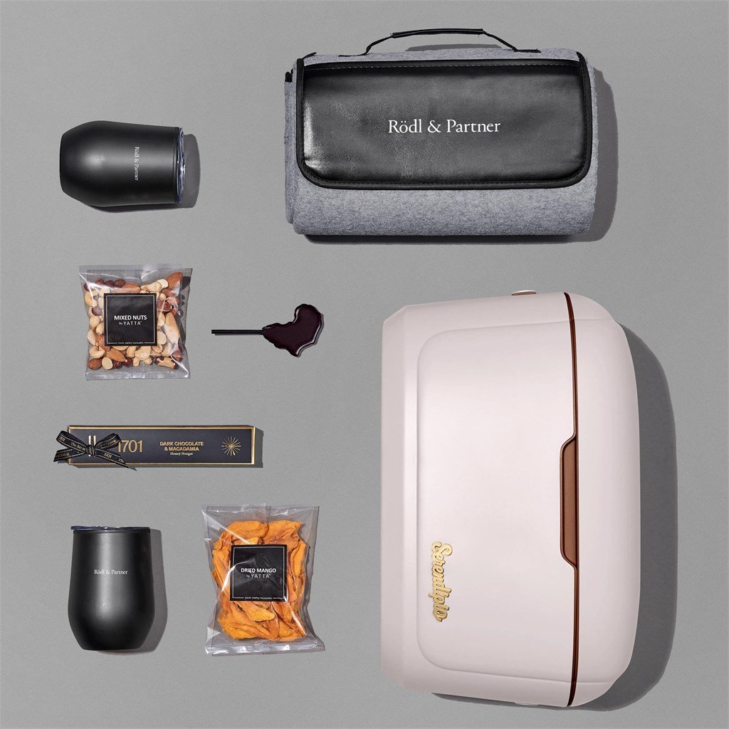 Yatta Lavish Leisure Hamper - Mirelle Leather and Lifestyle