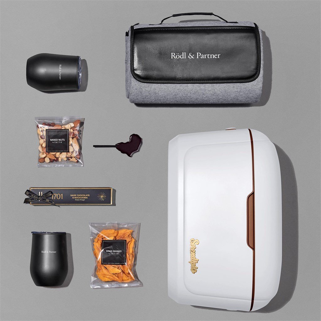 Yatta Lavish Leisure Hamper - Mirelle Leather and Lifestyle