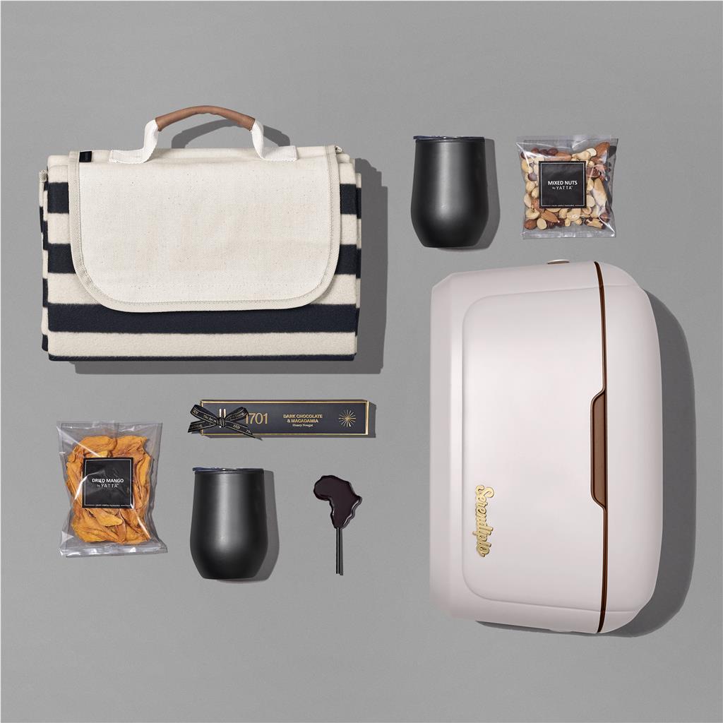 Yatta Outdoor Indulgence Hamper - Mirelle Leather and Lifestyle