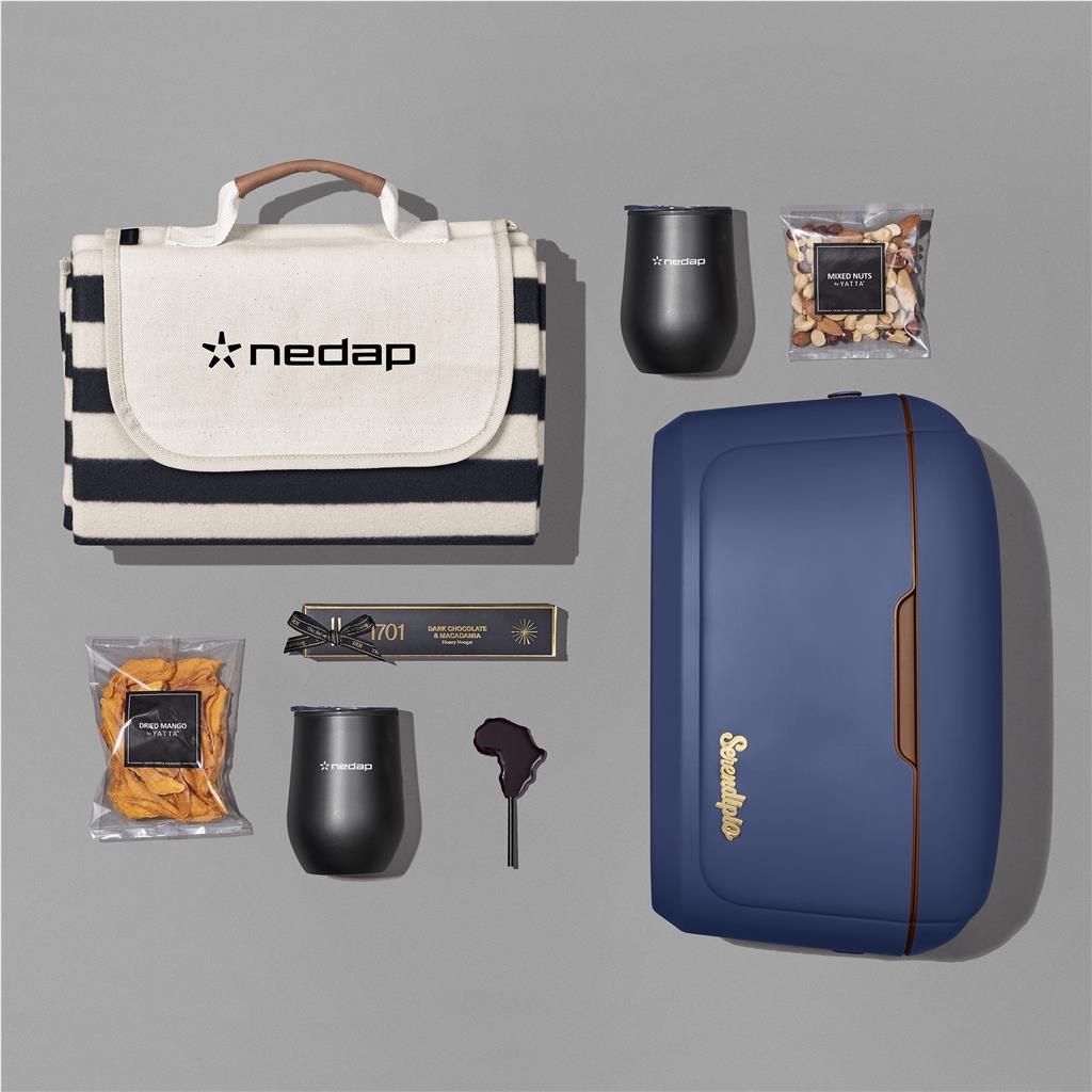 Yatta Outdoor Indulgence Hamper - Mirelle Leather and Lifestyle