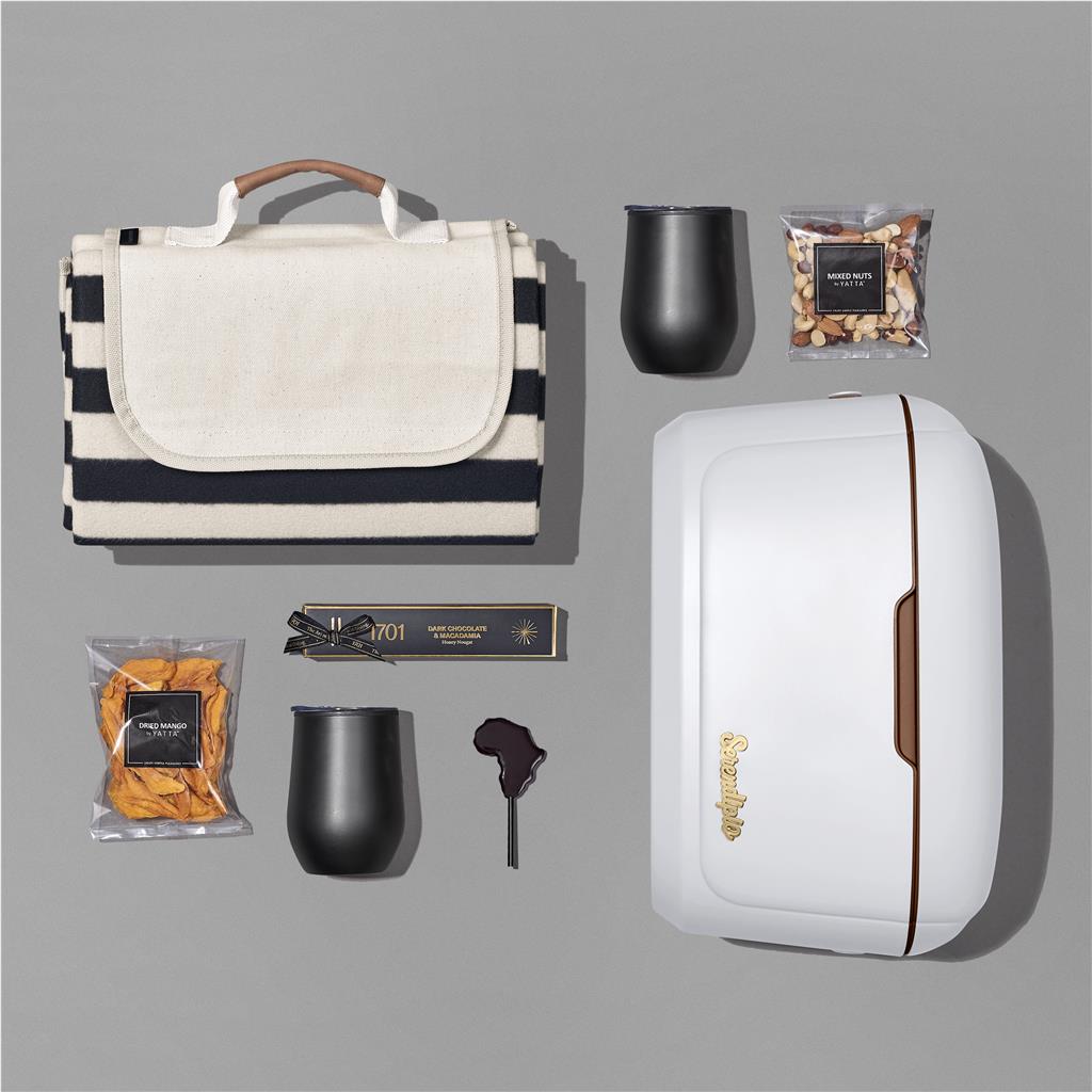 Yatta Outdoor Indulgence Hamper - Mirelle Leather and Lifestyle
