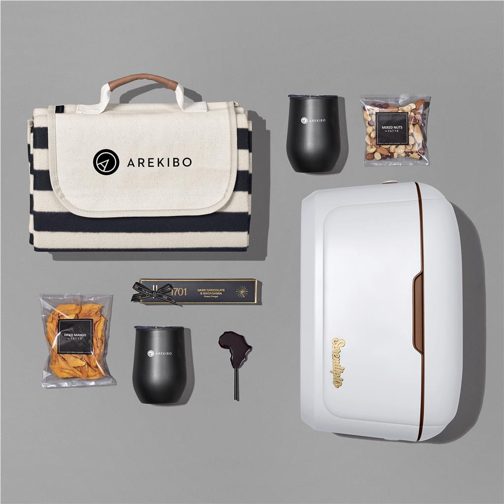 Yatta Outdoor Indulgence Hamper - Mirelle Leather and Lifestyle