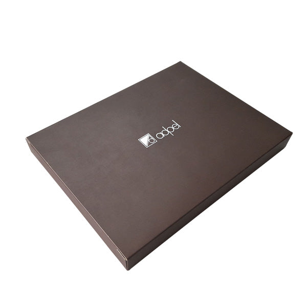 Closed brown box supplied with the A5 genuine leather folder.
