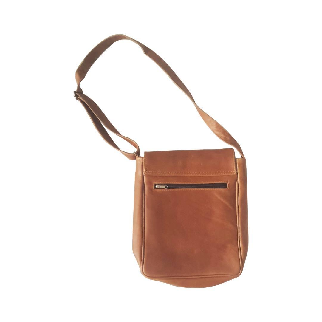 Leather Messenger Bag | MIRELLE ZA Messenger bag Mirelle Leather and Lifestyle