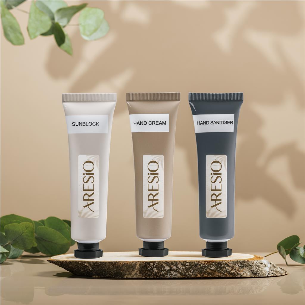 Serendipio Skincare Travel Set Mirelle Leather and Lifestyle