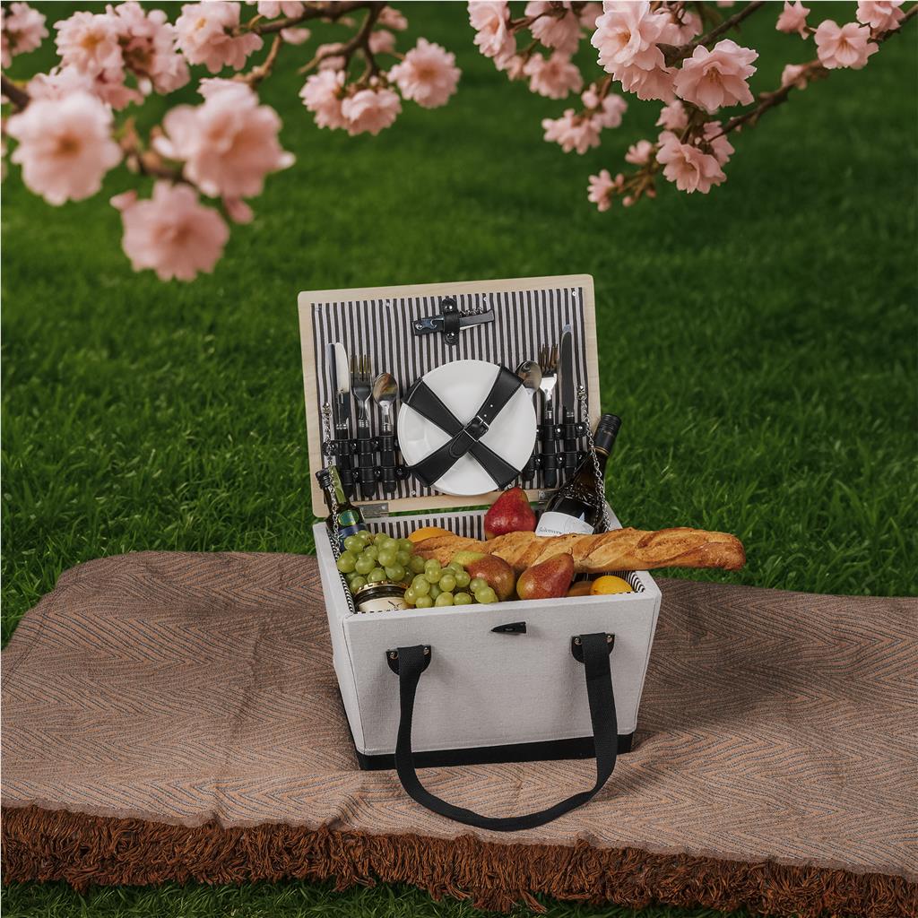 Serendipio Willow 4-Person Picnic Basket Mirelle Leather and Lifestyle