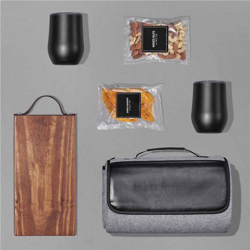 Yatta Backroad Bites Hamper ZA Premium Hampers,Outdoor Hampers Mirelle Leather and Lifestyle