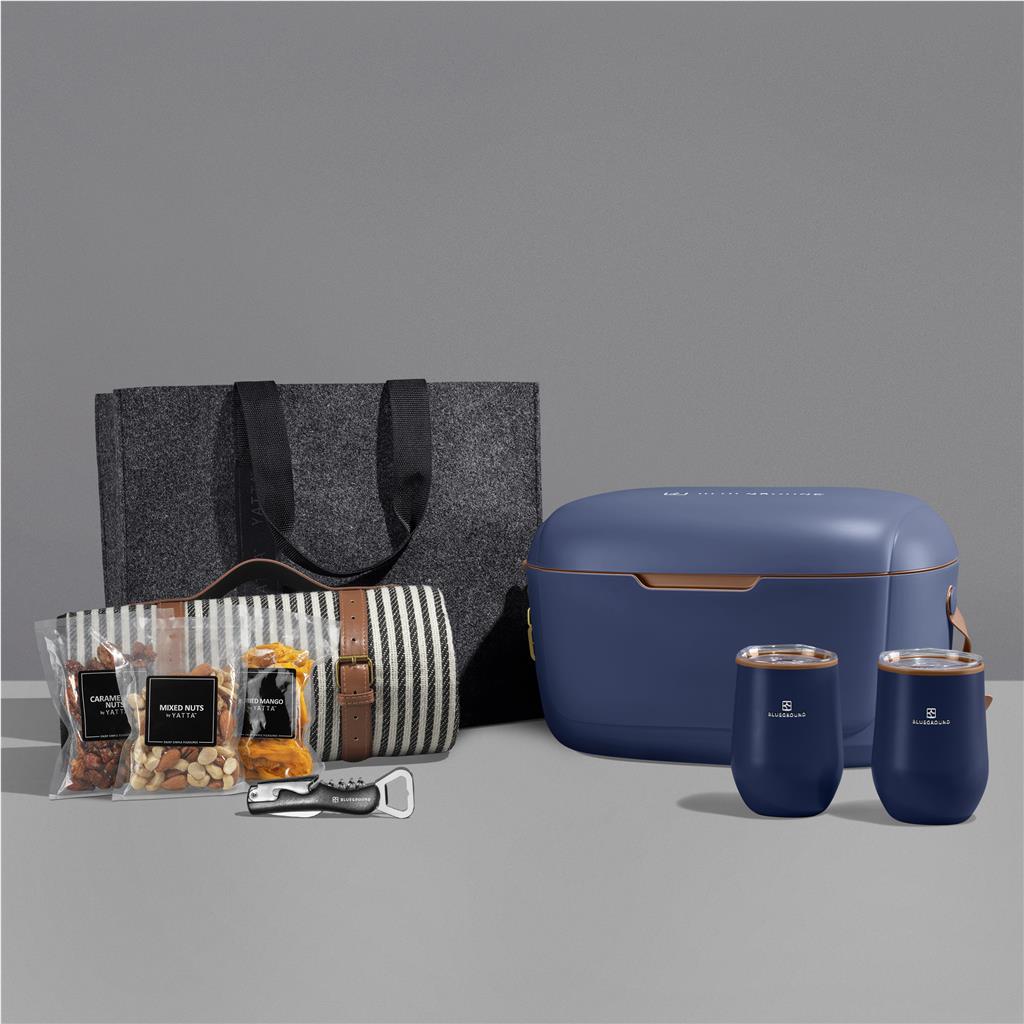 Yatta Chic Chill Hamper ZA Premium Hampers,Outdoor Hampers Mirelle Leather and Lifestyle