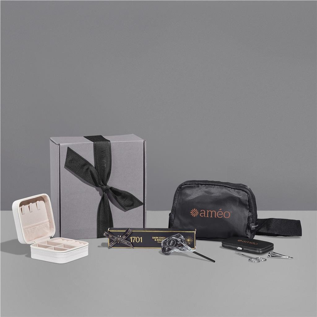 Yatta Pretty Perks Hamper ZA Ladies Hampers Mirelle Leather and Lifestyle