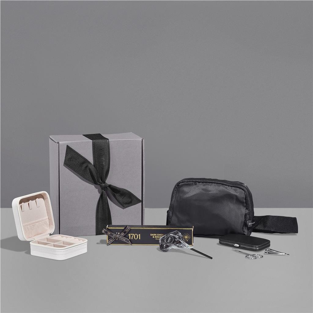 Yatta Pretty Perks Hamper ZA Ladies Hampers Mirelle Leather and Lifestyle