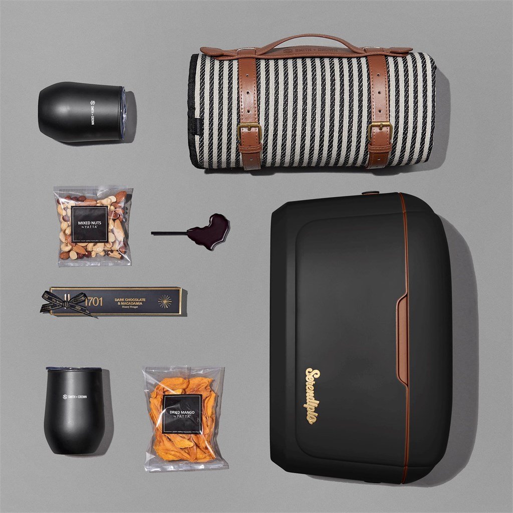 Yatta Sophisticated Soiree Hamper ZA Premium Hampers,Outdoor Hampers Mirelle Leather and Lifestyle