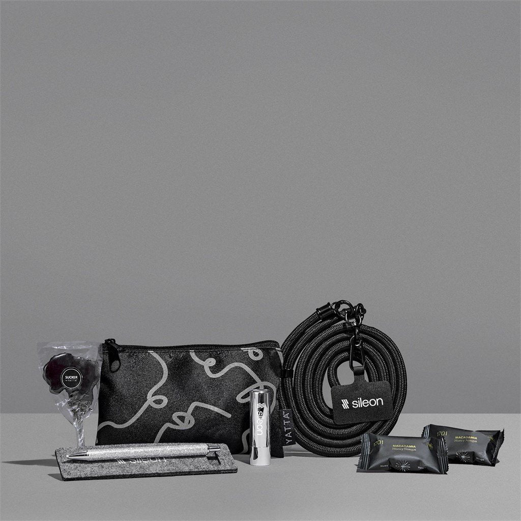 Yatta Wee Wonder Hamper ZA Desk Drop Hampers,Ladies Hampers Mirelle Leather and Lifestyle