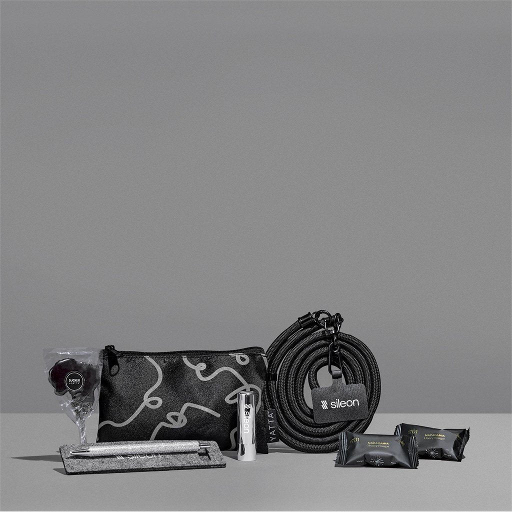 Yatta Wee Wonder Hamper ZA Desk Drop Hampers,Ladies Hampers Mirelle Leather and Lifestyle