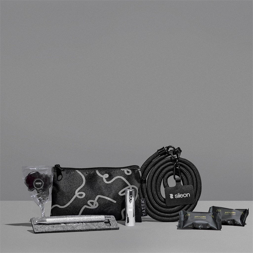 Yatta Wee Wonder Hamper ZA Desk Drop Hampers,Ladies Hampers Mirelle Leather and Lifestyle