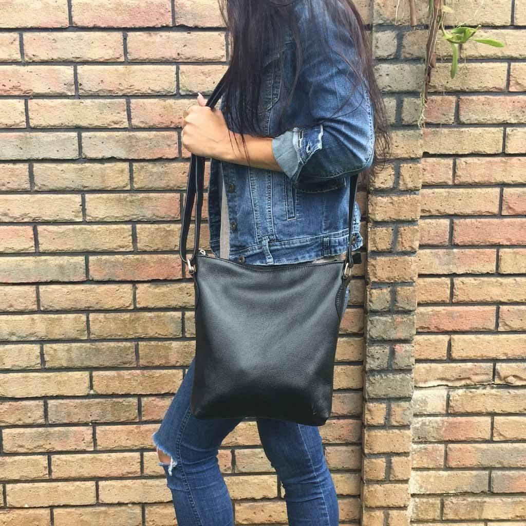 Genuine Leather Ladies Leather Everyday Messenger Handbag | MIRELLE ZA Crossbody Handbag Mirelle Leather and Lifestyle